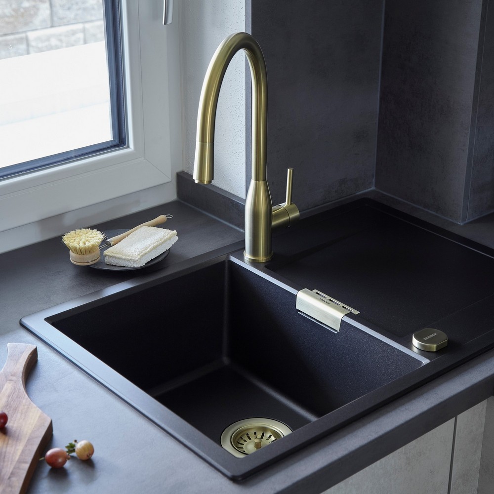 Schock Kavus so sprškou